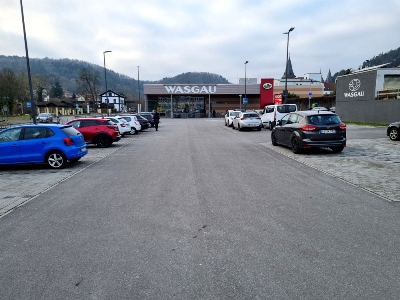 Der Bürgerbus in der Verbandsgemeinde Rodalben steht kurz vor dem Start. Sicher ist, dass dass der Wasgaumarkt in Rodalben ein wichtiges Ziel sein wird. Auch in den Nachbargemeinden Thaleischweiler-Wallhalben und Hauenstein tut sich etwas in Sachen Bürgerbus. Archivbild: Dr. Holger Jansen/Agentur Landmobil